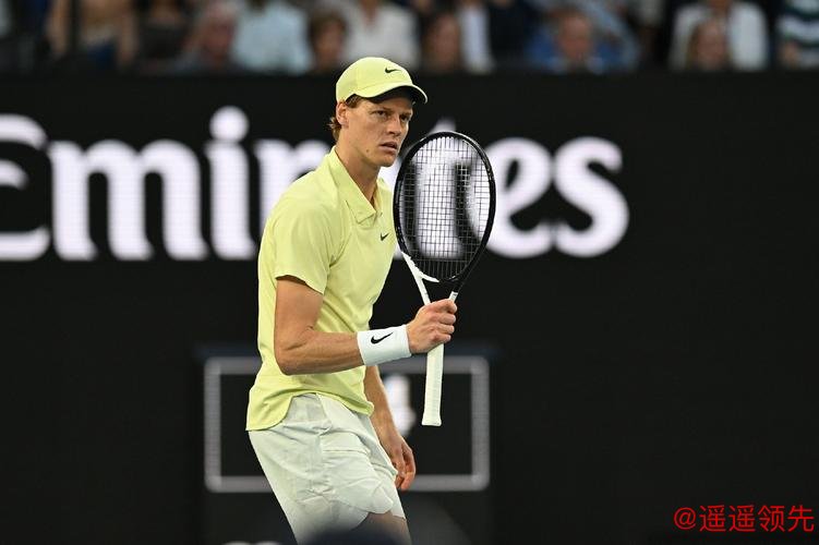 澳网｜连续两轮被“保送”，德约在绝境中“躺赢”，半决赛战辛纳还能靠运气？