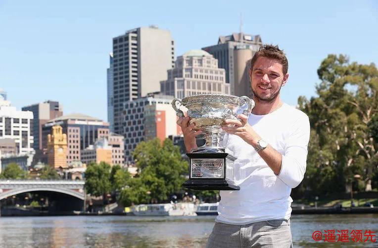 澳网｜鏖战四小时半力克21岁小将，40岁的瓦林卡继续突破极限